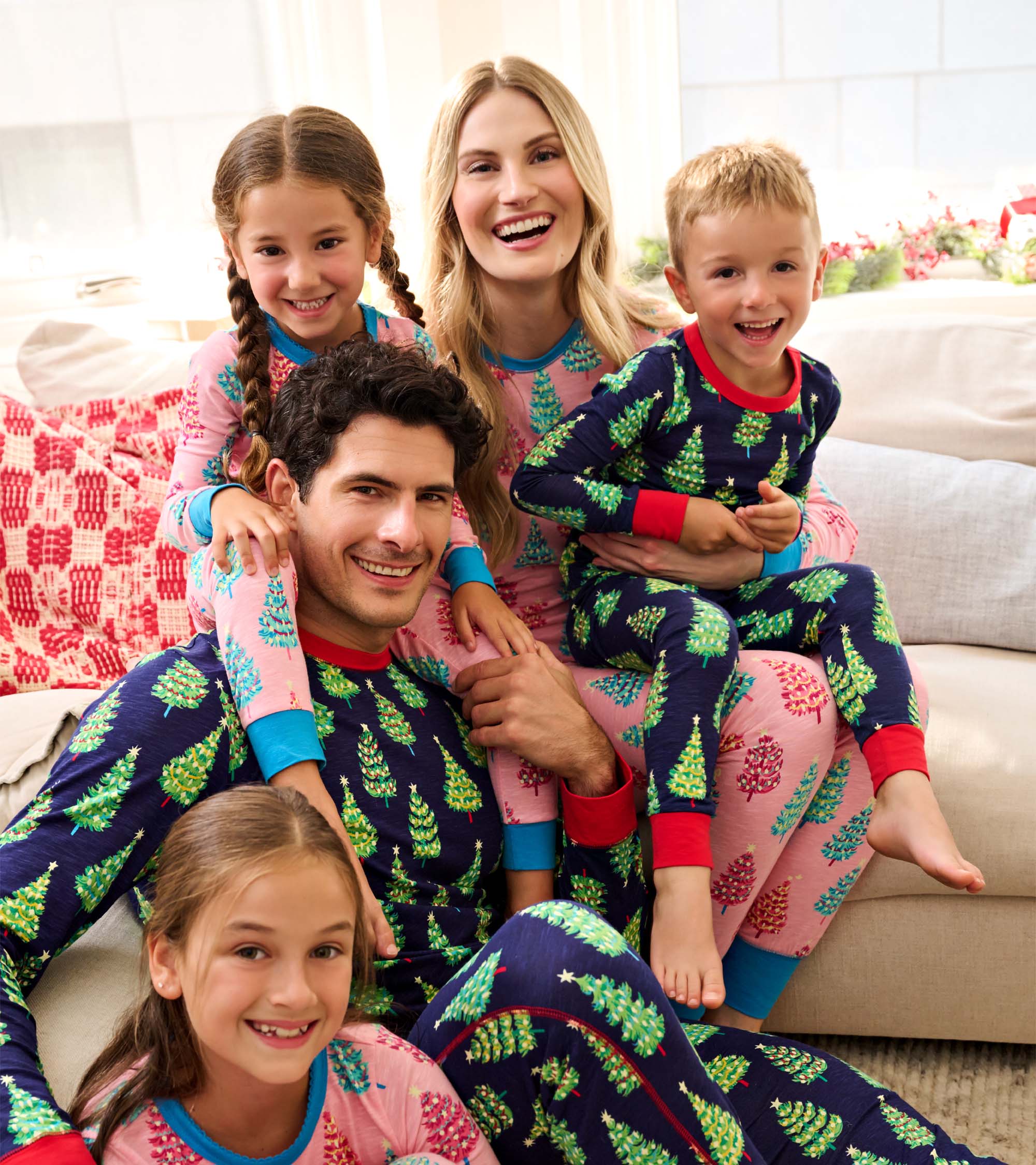 Men's Bottle Brush Trees Glow in the Dark Cotton Pajama Set | Hatley Sale Women