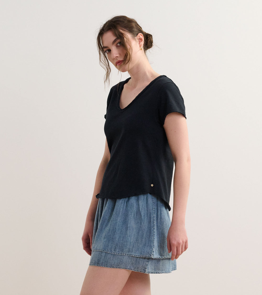 Sadie V-Neck Tee - Black | Hatley US Women