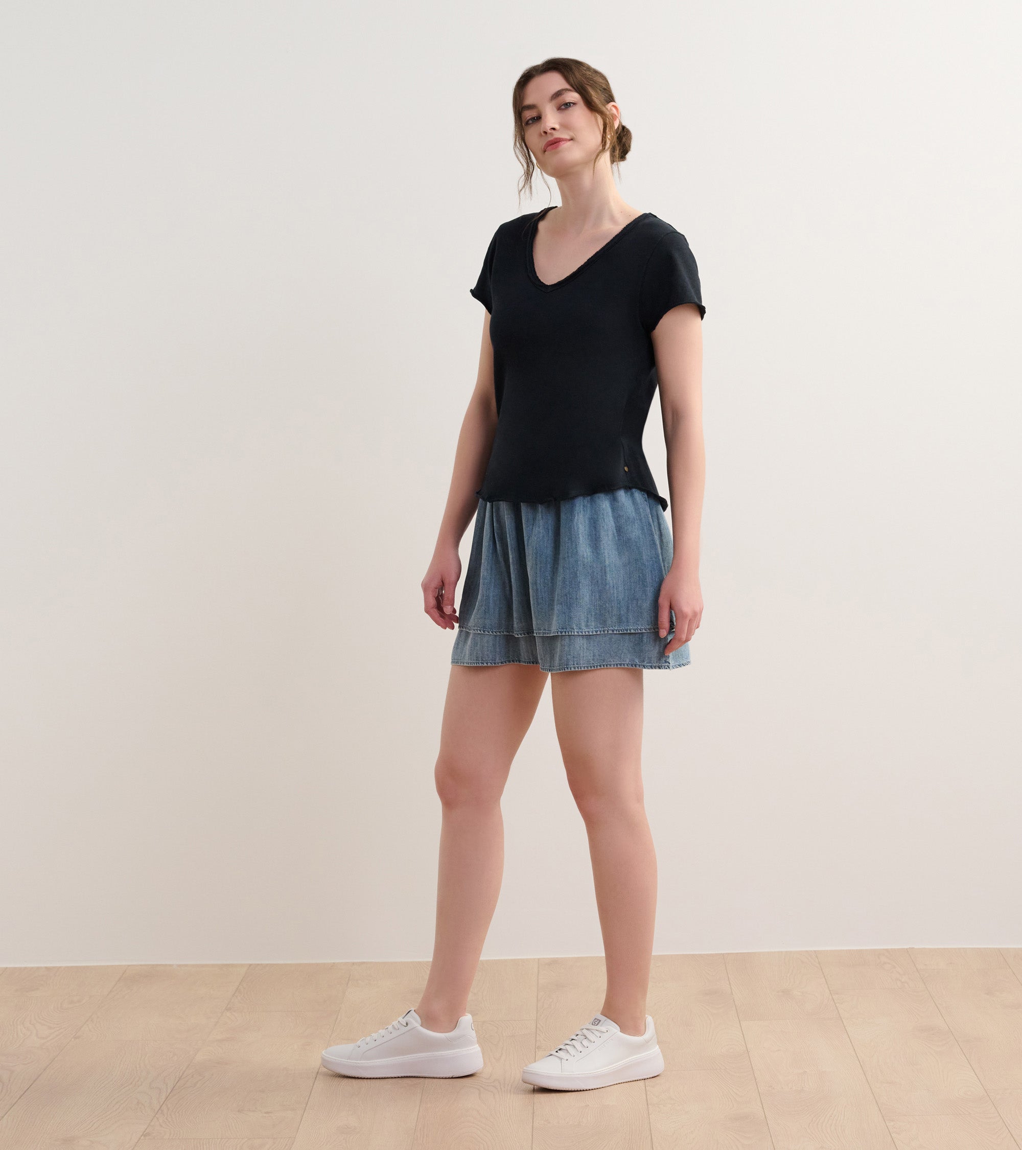 Sadie V-Neck Tee - Black | Hatley US Women