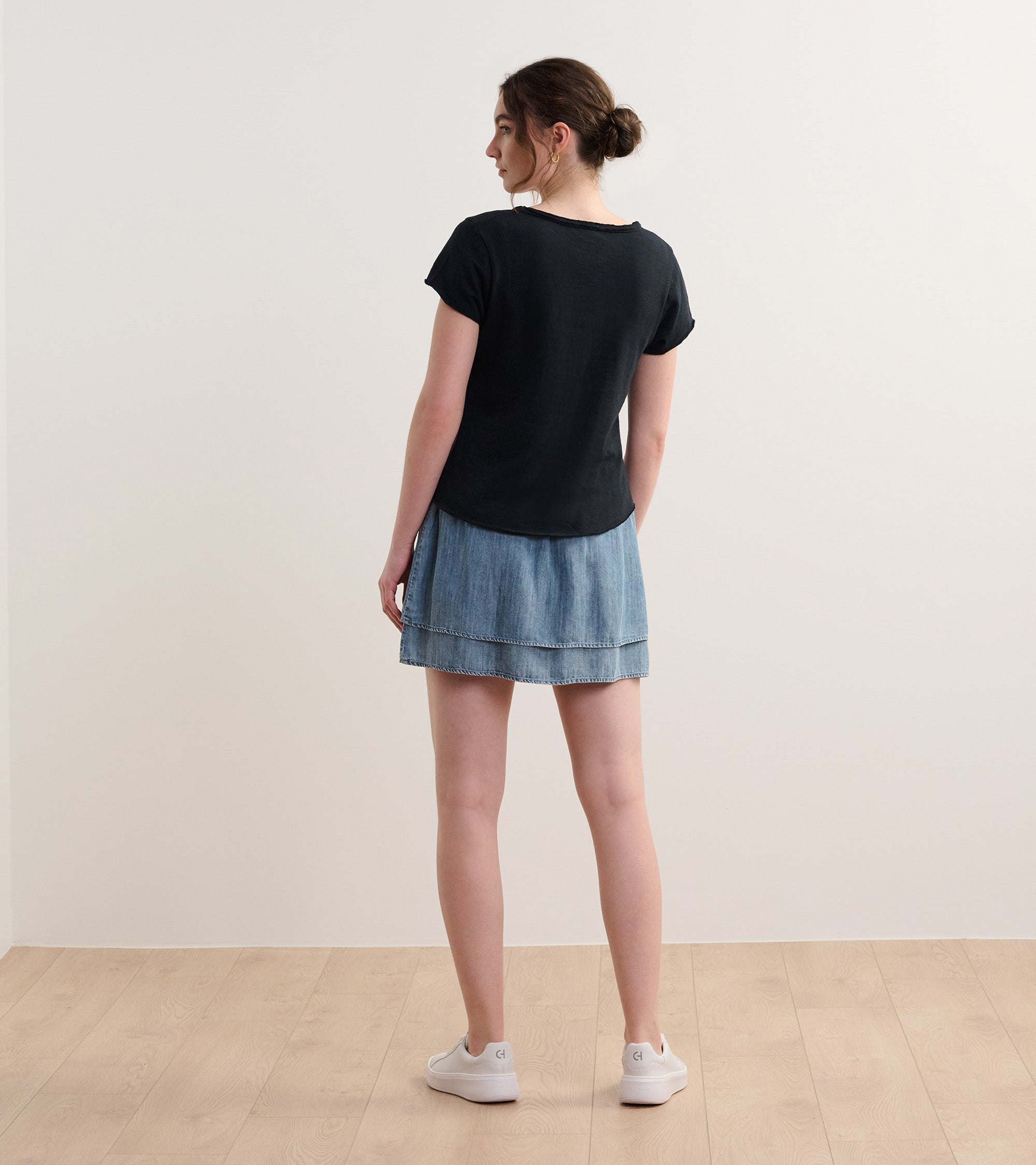 Sadie V-Neck Tee - Black | Hatley US Women