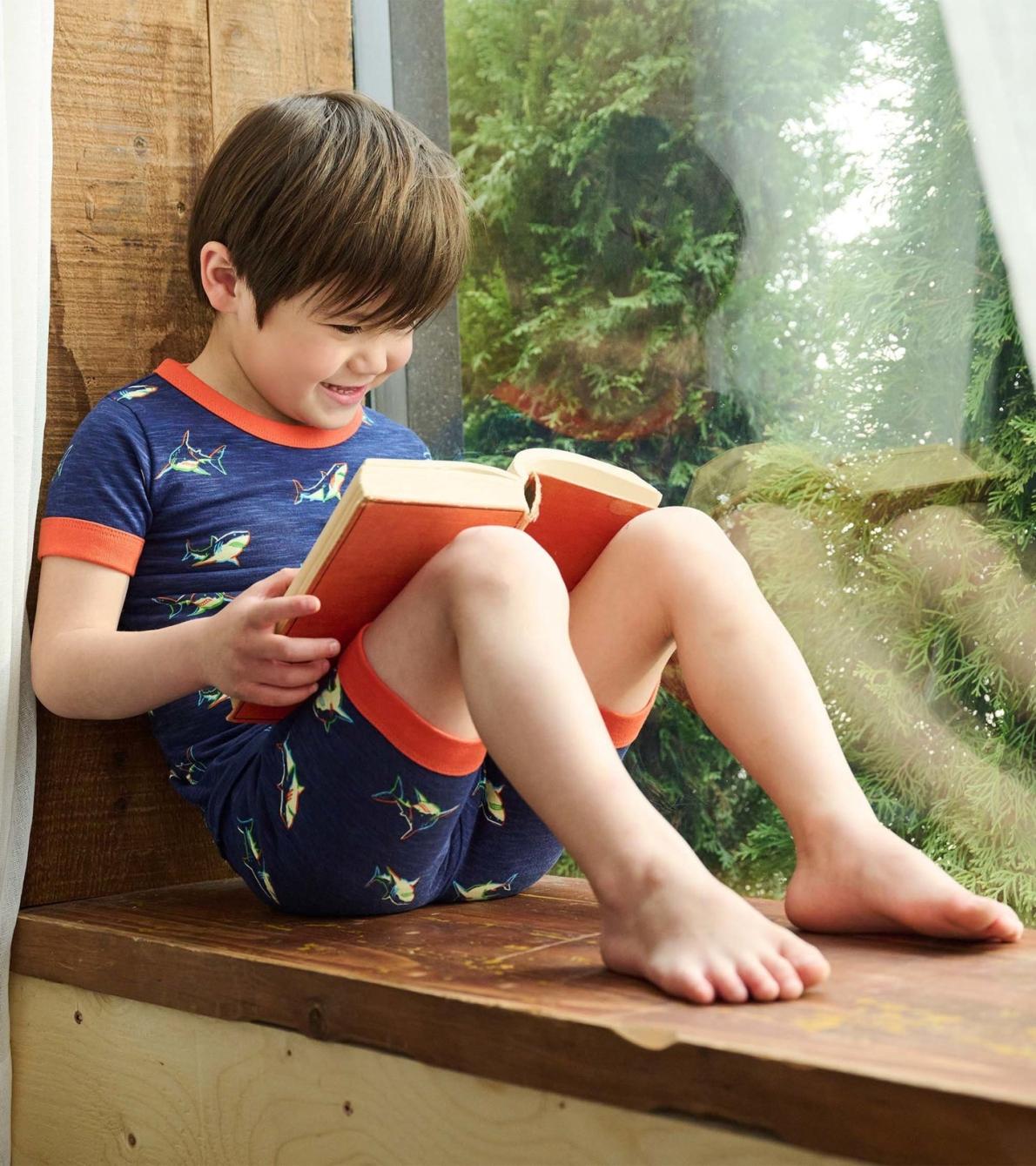 Hatley Sleepwear | Boys Boys Glow Sharks Short Pajama Set